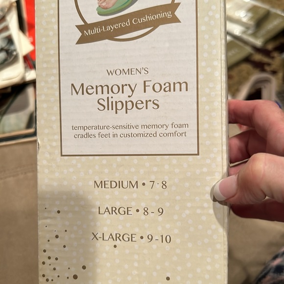 NWT womens’s totes toasties - Picture 6 of 8